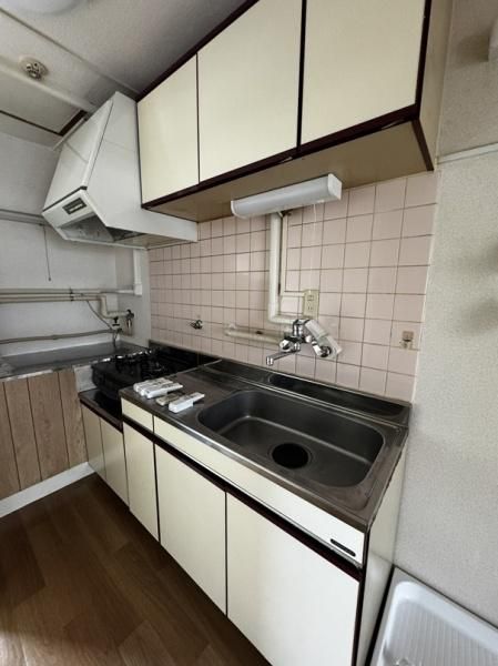 �y�L�b�`���z�@