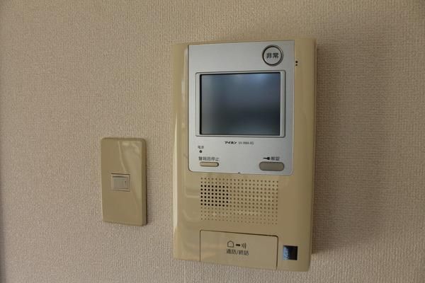 �y���̑��ݔ��z�@