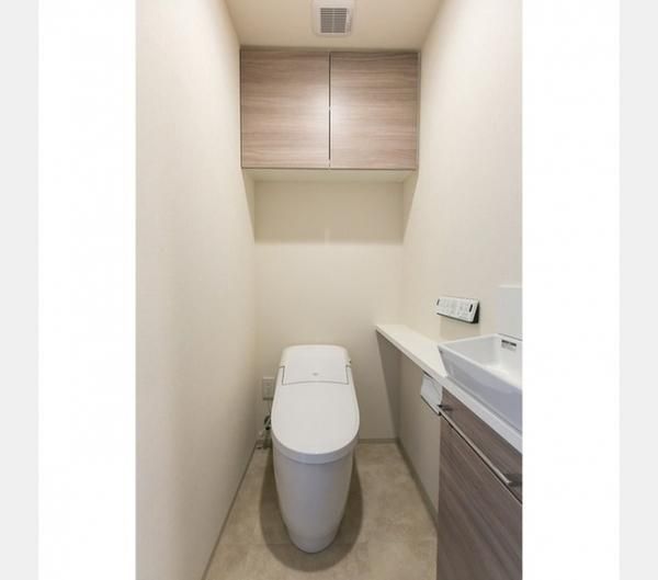 �y�g�C���z�@